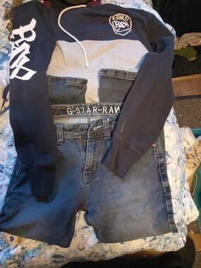G-Star RAW Navy & Gray Hoodie with De denim pants